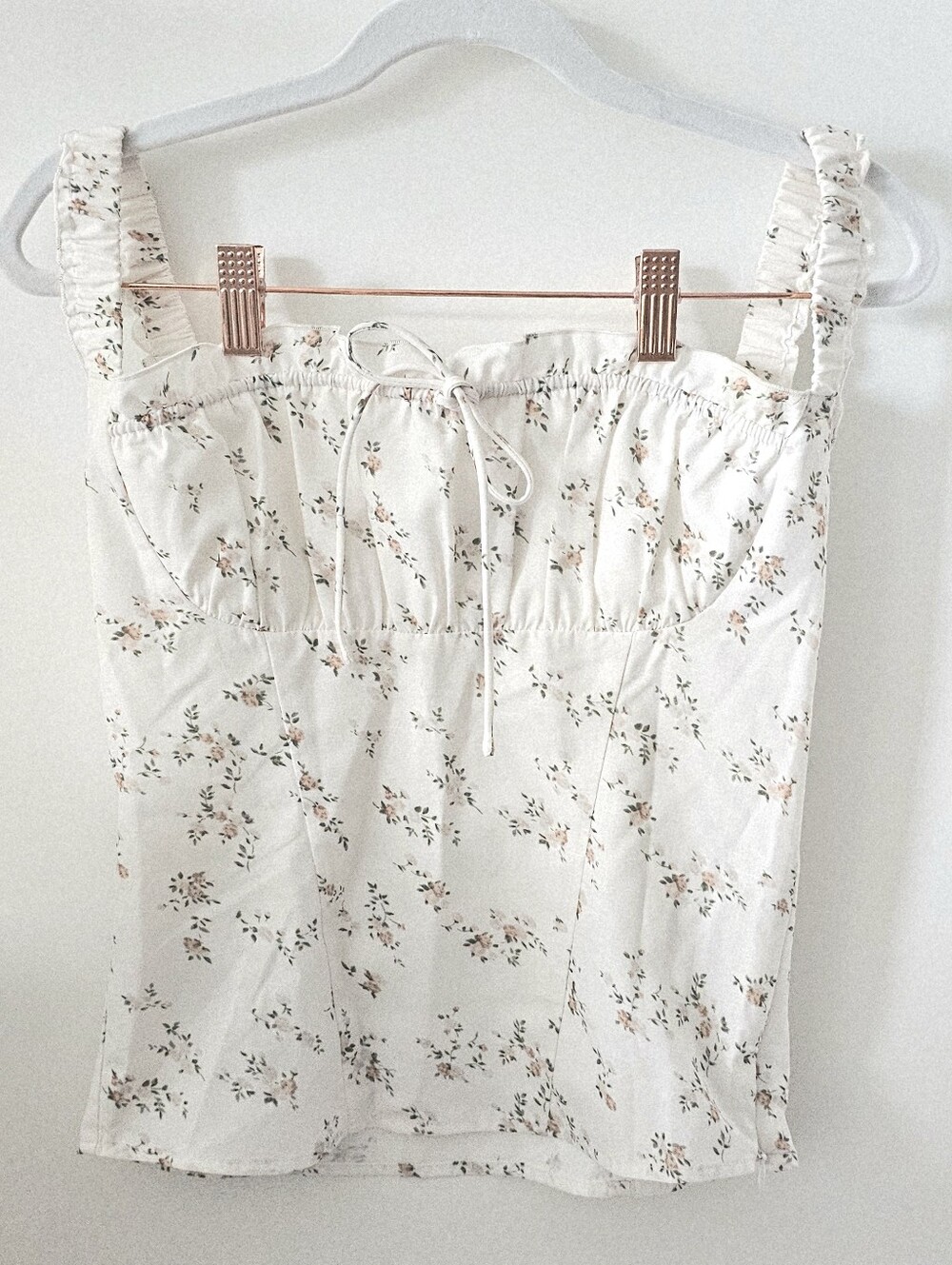 Floral Pattern White Top with Ribbon